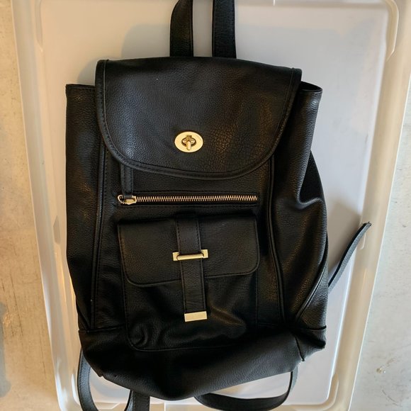 Candie's Faux Leather Backpack Purse. 12" x 9" x 4". Preowned. (449) - Picture 1 of 6